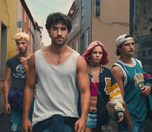 La increíble historia real de un pueblo donde apareció media tonelada de cocaína