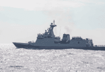 Buques de Estados Unidos y Filipinas realizaron maniobras conjuntas por primera vez en aguas disputadas con China