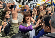 Bullrich presentó a Kovadloff como parte de su equipo y espera hoy una señal de apoyo de Macri