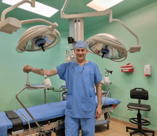 “Cirugía sin huellas”, el método con imanes creado por un médico argentino que debió vender su casa para patentarlo