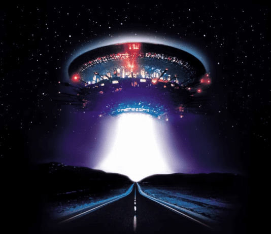 Netflix, ovnis, aliens y Steven Spielberg: ¿Qué puede salir mal?