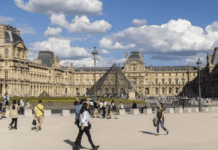 Evacuaron el museo del Louvre de París por temor a un atentado