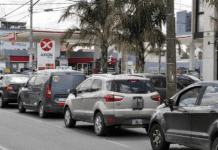 Las largas colas por la falta de combustible generaron enojo e incertidumbre: “Ya ni importa el precio, necesito cargar”