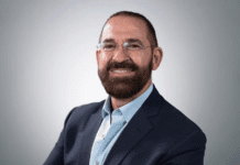 José Escamilla: “Las universidades deben pasar de una currícula de 4 años a una de 60”