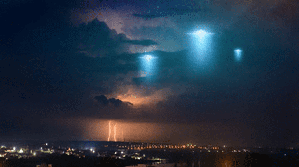 Un vecino de Berisso grabó extrañas luces en el cielo y creen que se trató de un OVNI: “Fue muy raro”