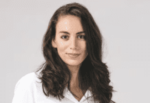 Quién es Mira Murati de OpenAI: una carrera de innovación en IA desde Tesla hasta ChatGPT