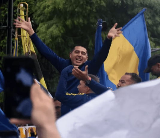Riquelme habló ante los hinchas de Boca que hicieron un banderazo para pedir elecciones: “No podemos dejar que nos intervengan el club”