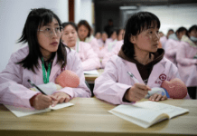 El régimen chino pidió a las mujeres que tengan más hijos, pero su población sigue cayendo