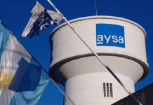 El incendio en Caballito afectó un centro de distribución de Aysa y puede faltar agua en la Ciudad