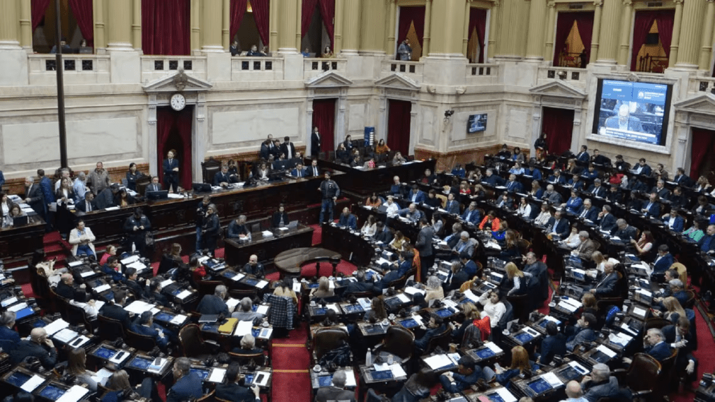 Diputados dio media sanción a una nueva fórmula de movilidad jubilatoria, pero el presidente Milei anticipó que la vetará