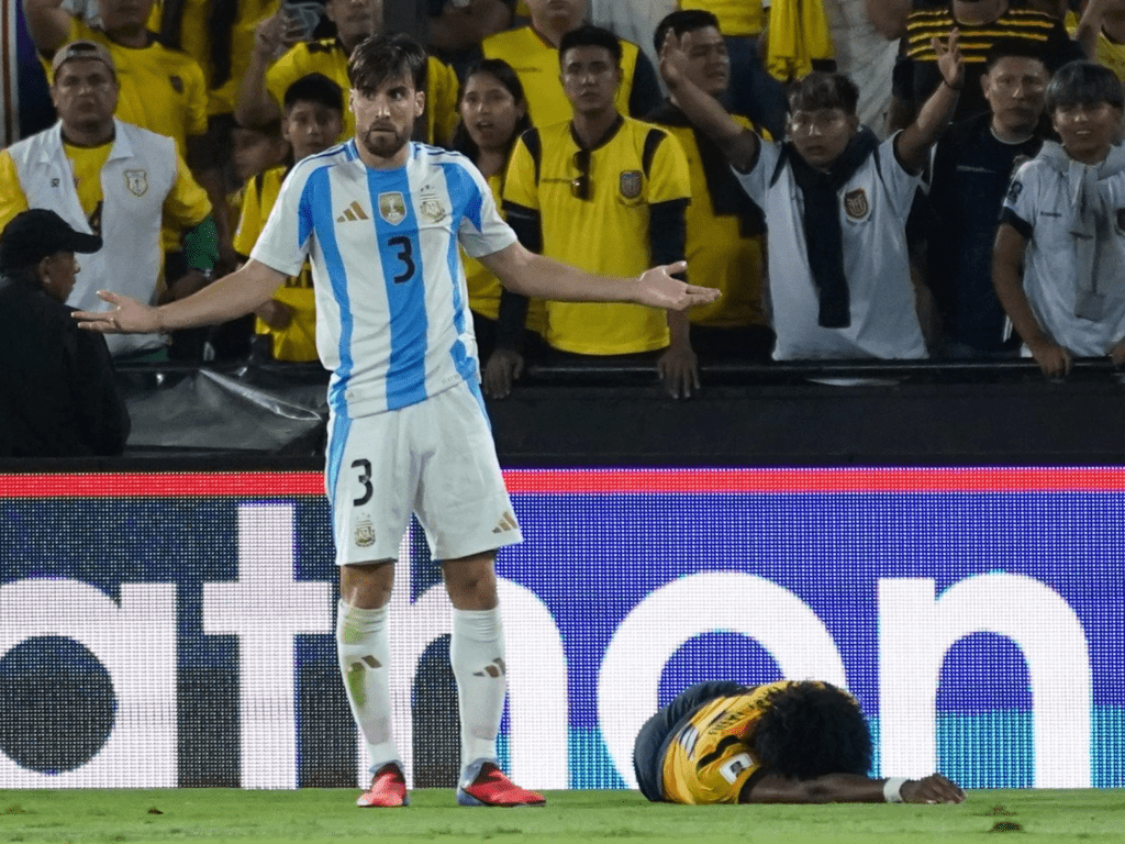 Nico Tagliafico critica el penal del VAR en Ecuador vs Argentina