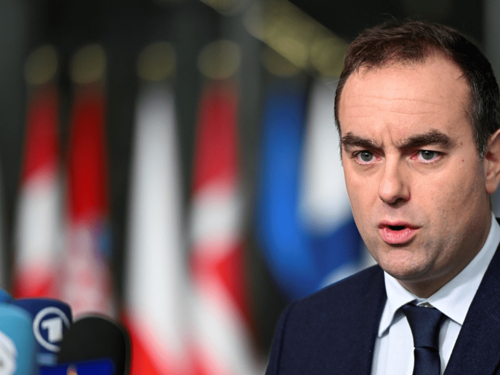 «Sébastien Lecornu: De Vida Monástica a Primer Ministro de Francia»