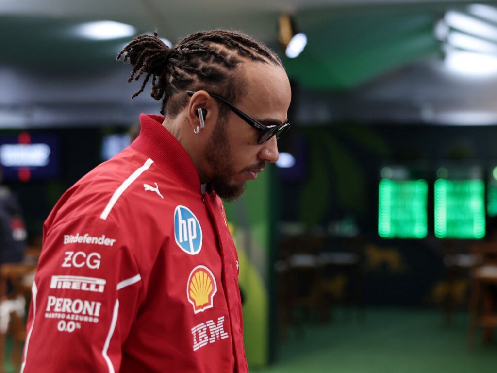 Futuro de Hamilton en el Aire tras un Año sin Podios con Ferrari