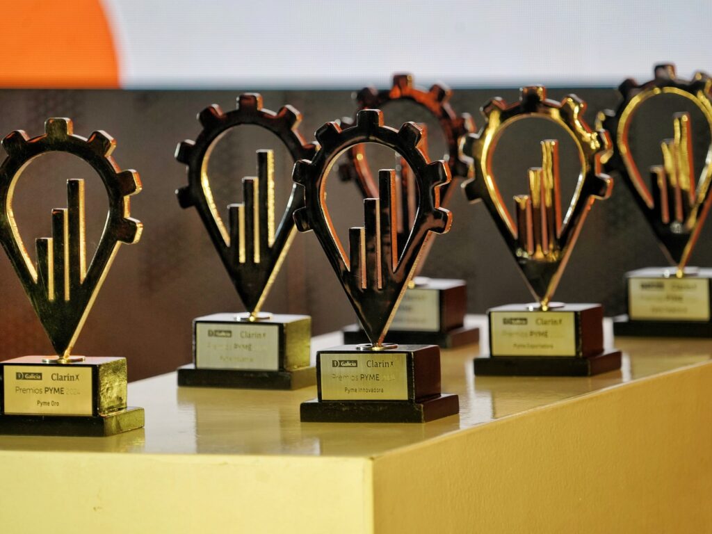 Premios PYME 2025: 12 Finalistas se Destacan en Innovación y Comercio