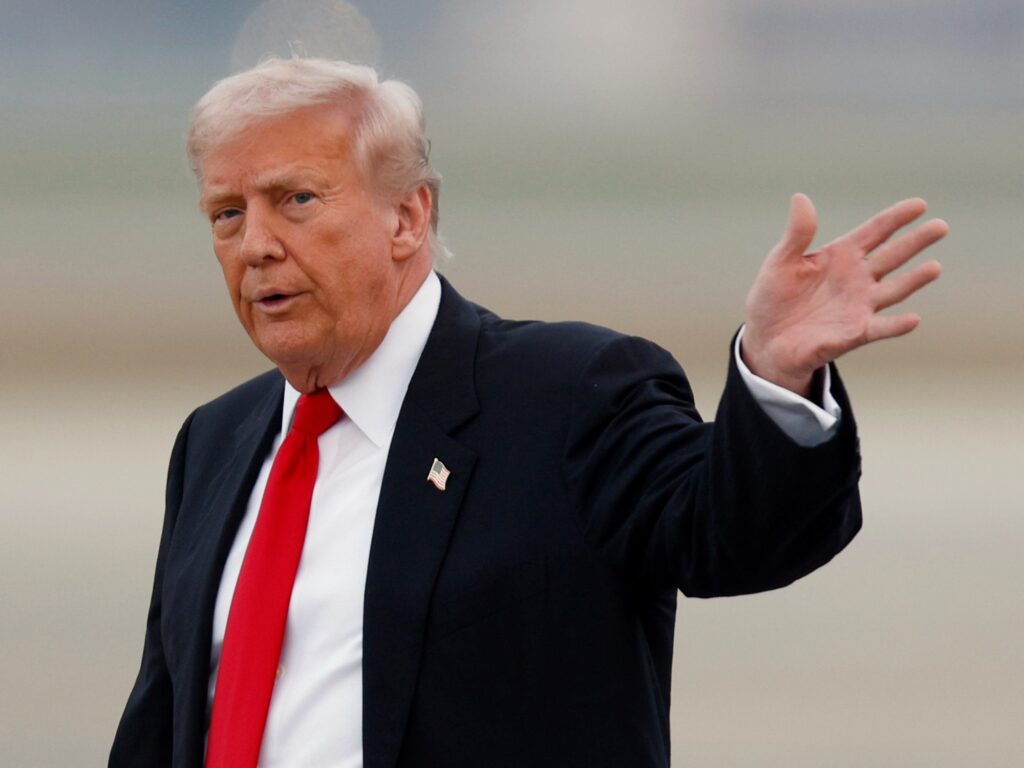 Trump Promete 2.000 Dólares por Persona en «Dividendo Nacional»