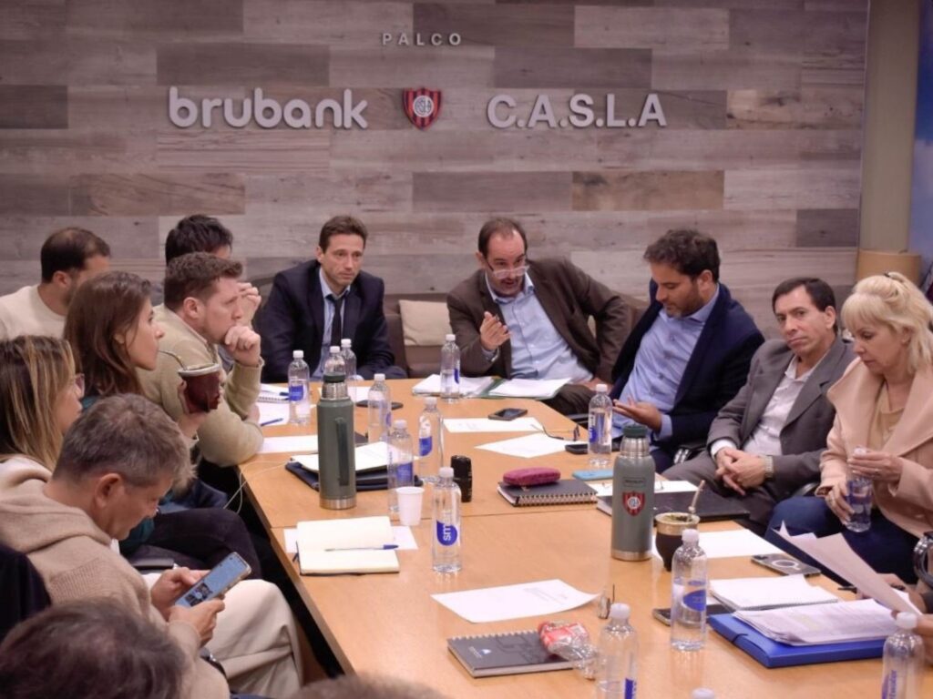 San Lorenzo en Crisis: Asamblea Clave Decidirá Futuro del Club