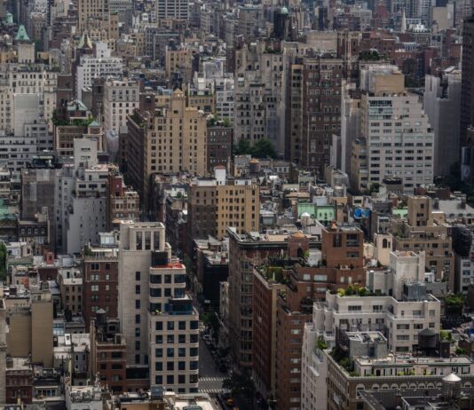 Audiencias en NY: Combate a Abusos en Alquiler Inmobiliario