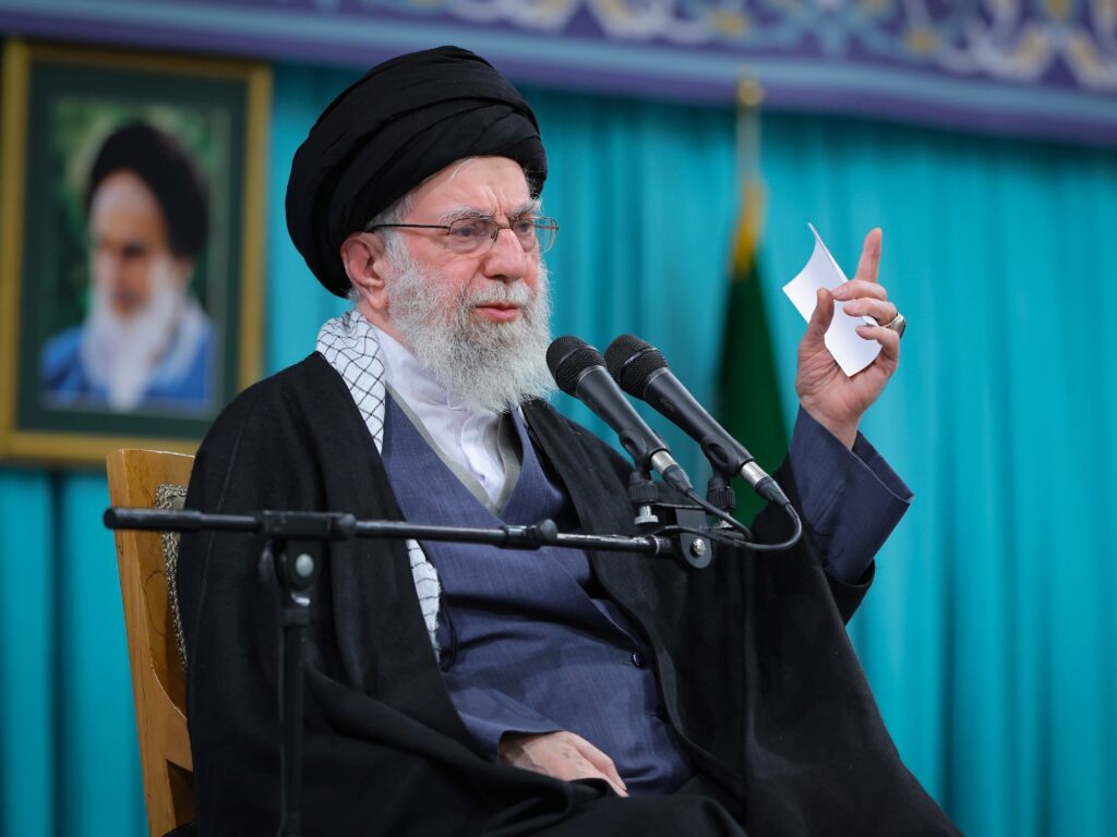 Irán advierte a EE.UU.: Tensión regional y amenaza de conflicto