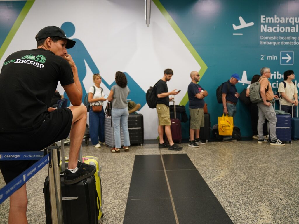 Nuevas fechas de paro aéreo en Argentina: servicios y vuelos afectados