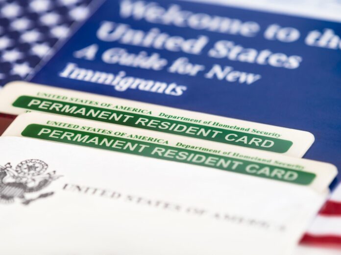 uscis-acelera-green-card.jpg