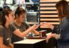 Aumento Salarial 2026: Impacto en Empleados de McDonald’s y Más