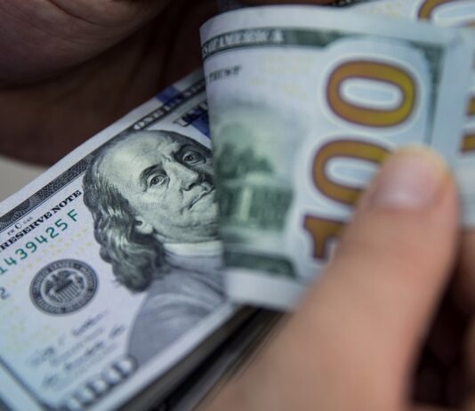 «Dólar CCL Hoy: Claves y Pronósticos para el 22 de Marzo»