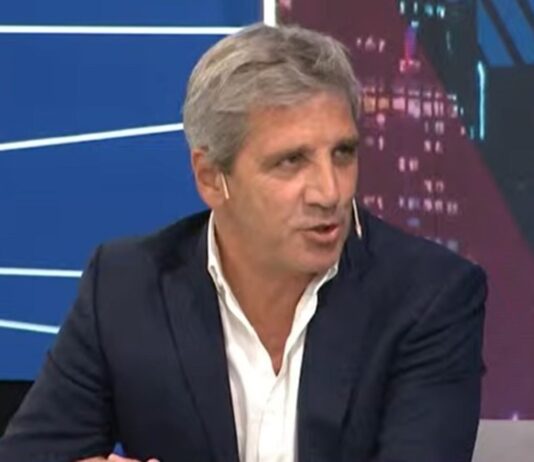 Estrategias de Milei: Tasas de Interés y Riesgo País en la Mira