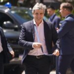 Argentina: Dólar baja a $1.380 y riesgo país cae, mercado en auge