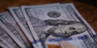 «Dólar hoy en Argentina: Cotización oficial y blue del 17/04/2023»