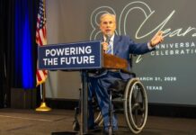 Greg Abbott Impulsa Capacitación para Industria Automotriz en Texas