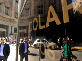 Valor del dólar tarjeta hoy en Argentina: martes 28 de abril 2023