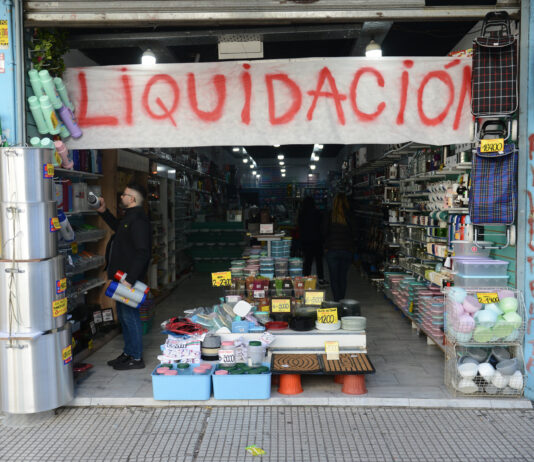 Crisis Comercial: Lomas de Zamora Sufre Cierre de Locales Históricos