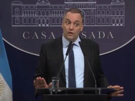Dólares en Efectivo: Investigación Judicial a Manuel Adorni en Curso