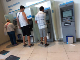 Empleo formal cae en sectores en auge por automatización en Argentina