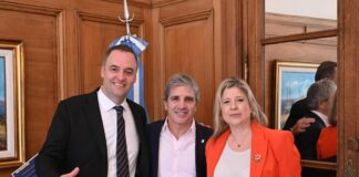 Manuel Adorni paga US$15.400 en efectivo por alquiler en Indio Cuá