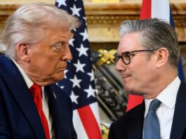 Trump predice dimisión de Starmer: críticas a inmigración y energía