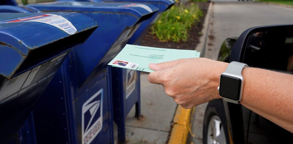 Controversia en EE.UU. por Nueva Normativa del Voto por Correo USPS