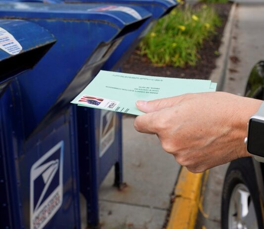 Controversia en EE.UU. por Nueva Normativa del Voto por Correo USPS
