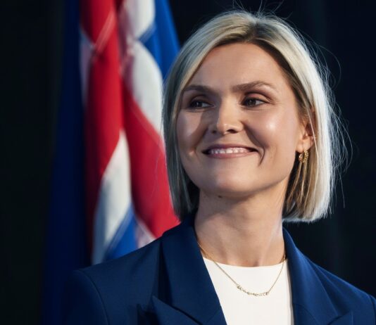 Islandia Rechaza Adhesión a la UE: Resultados del Referéndum Ajustado