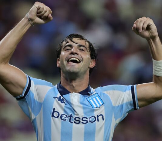 Milito aparta a Sosa del plantel: crisis en Racing Club