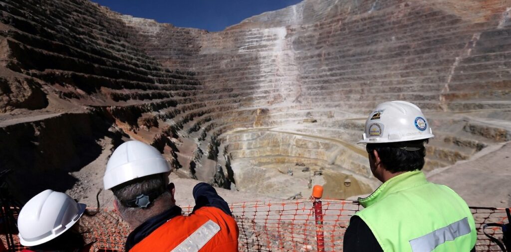 BID Advierte: Planificación Vital para el Éxito Minero en Argentina