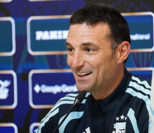 Scaloni cerca de renovar y define futuro liderazgo sin Messi