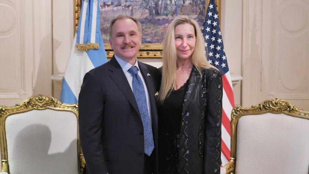 Karina Milei recibió al embajador de EE.UU.