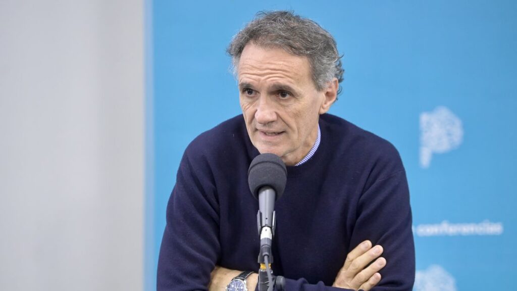 Denuncian a Milei y Caputo por el Fondo Hídrico