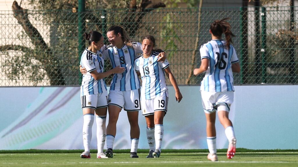 Diz marcó dos y la Sub 17 revive en el Mundial